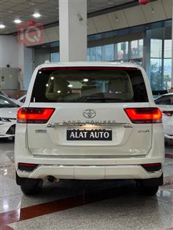 تويوتا لاندكروزر